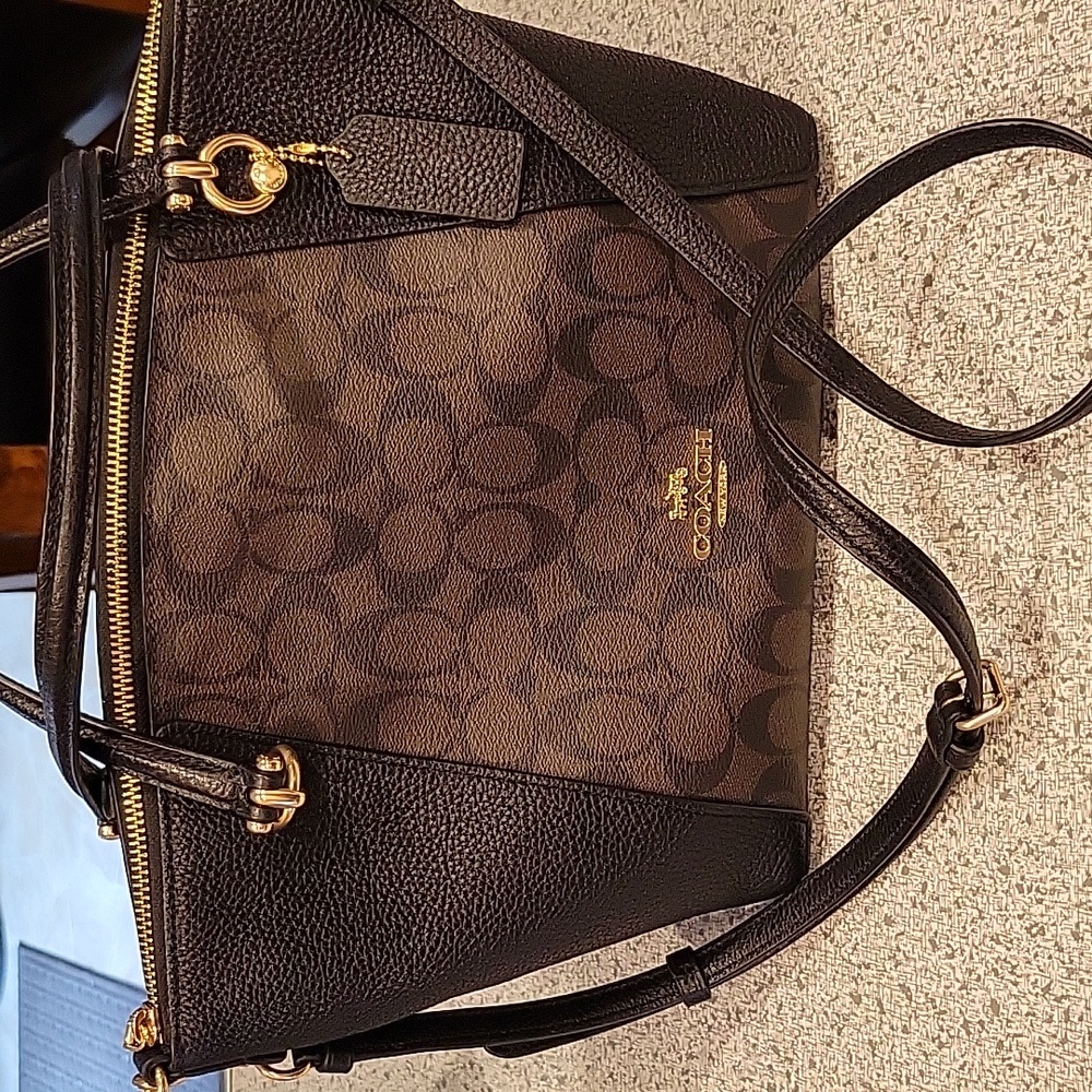 Coach Handbag - Picture 3 of 7